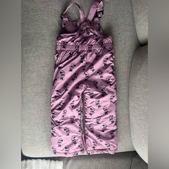 Snow pants and coat - Picture 8 of 11